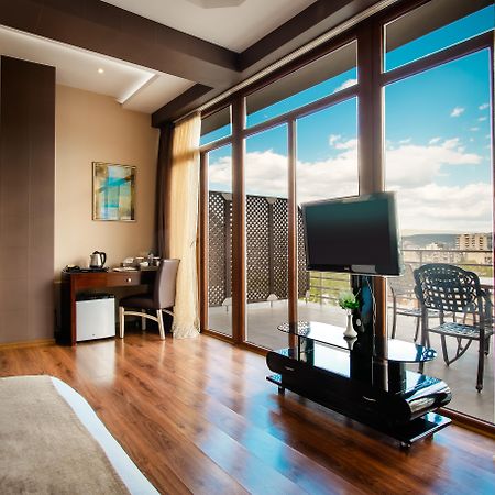 Hotel Orion Tbilisi ภายนอก รูปภาพ