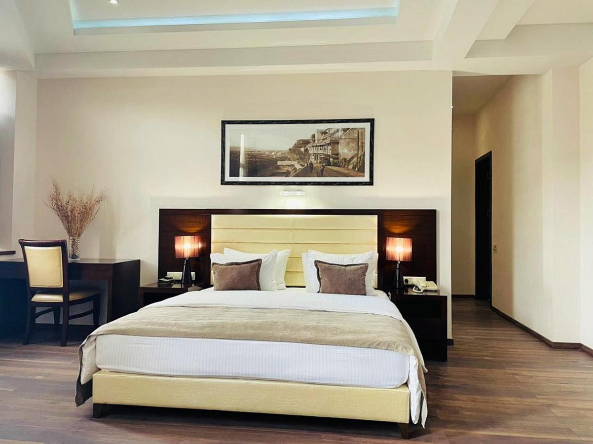 Hotel Orion Tbilisi ภายนอก รูปภาพ