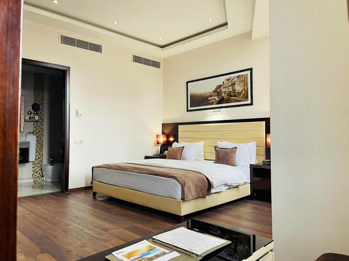 Hotel Orion Tbilisi ภายนอก รูปภาพ