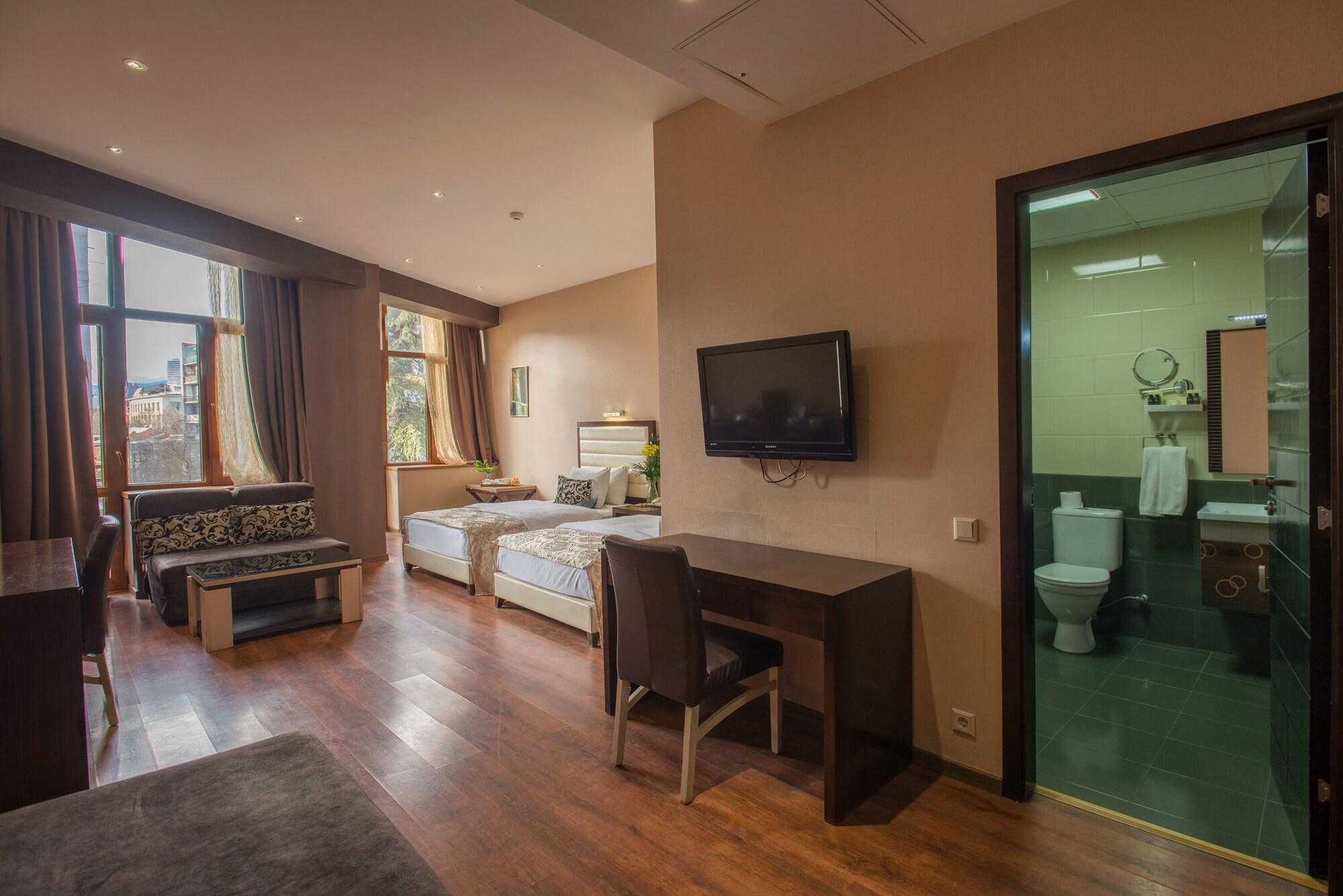 Hotel Orion Tbilisi ภายนอก รูปภาพ