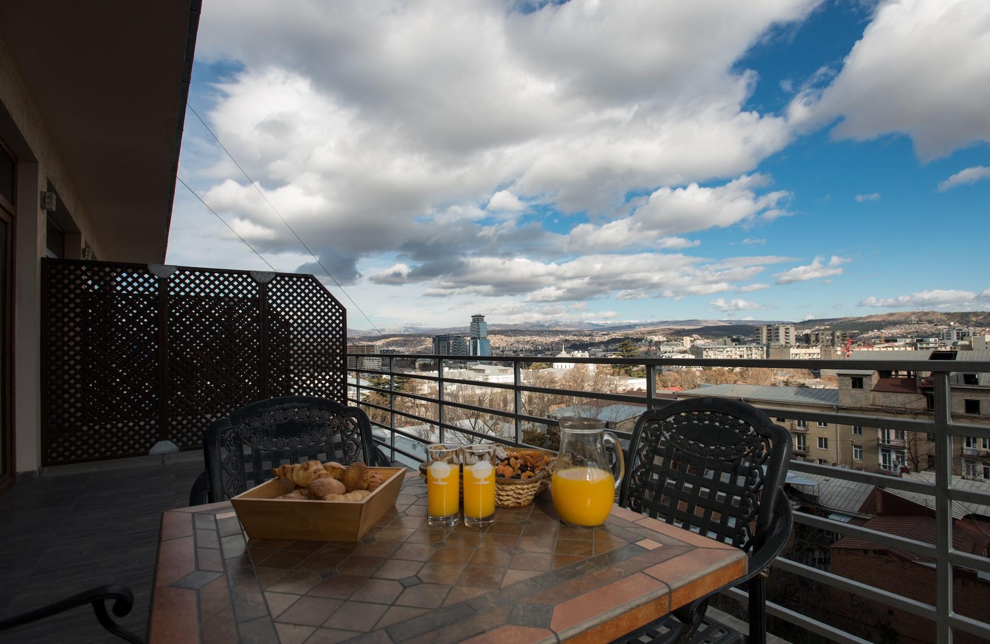Hotel Orion Tbilisi ภายนอก รูปภาพ