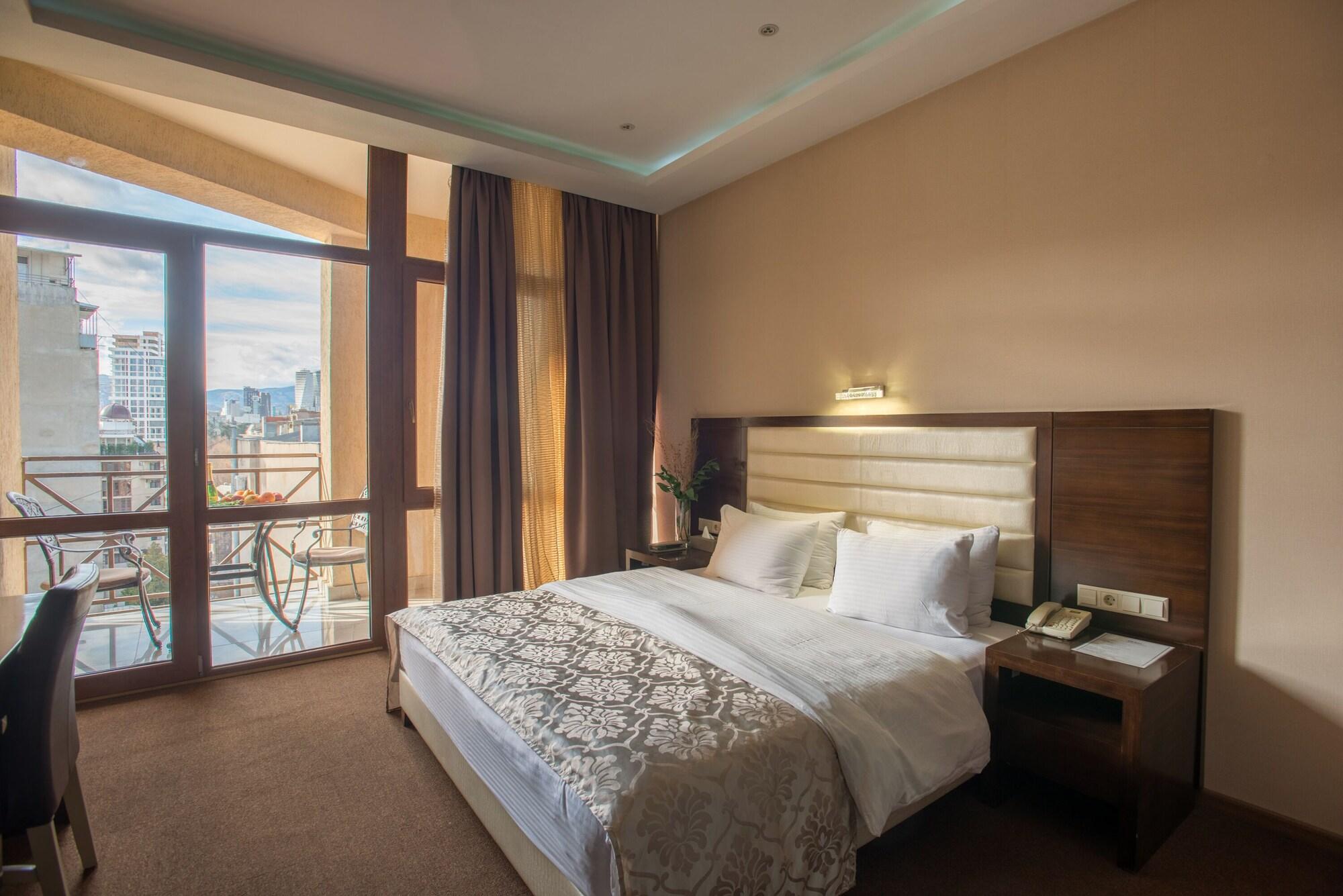 Hotel Orion Tbilisi ภายนอก รูปภาพ