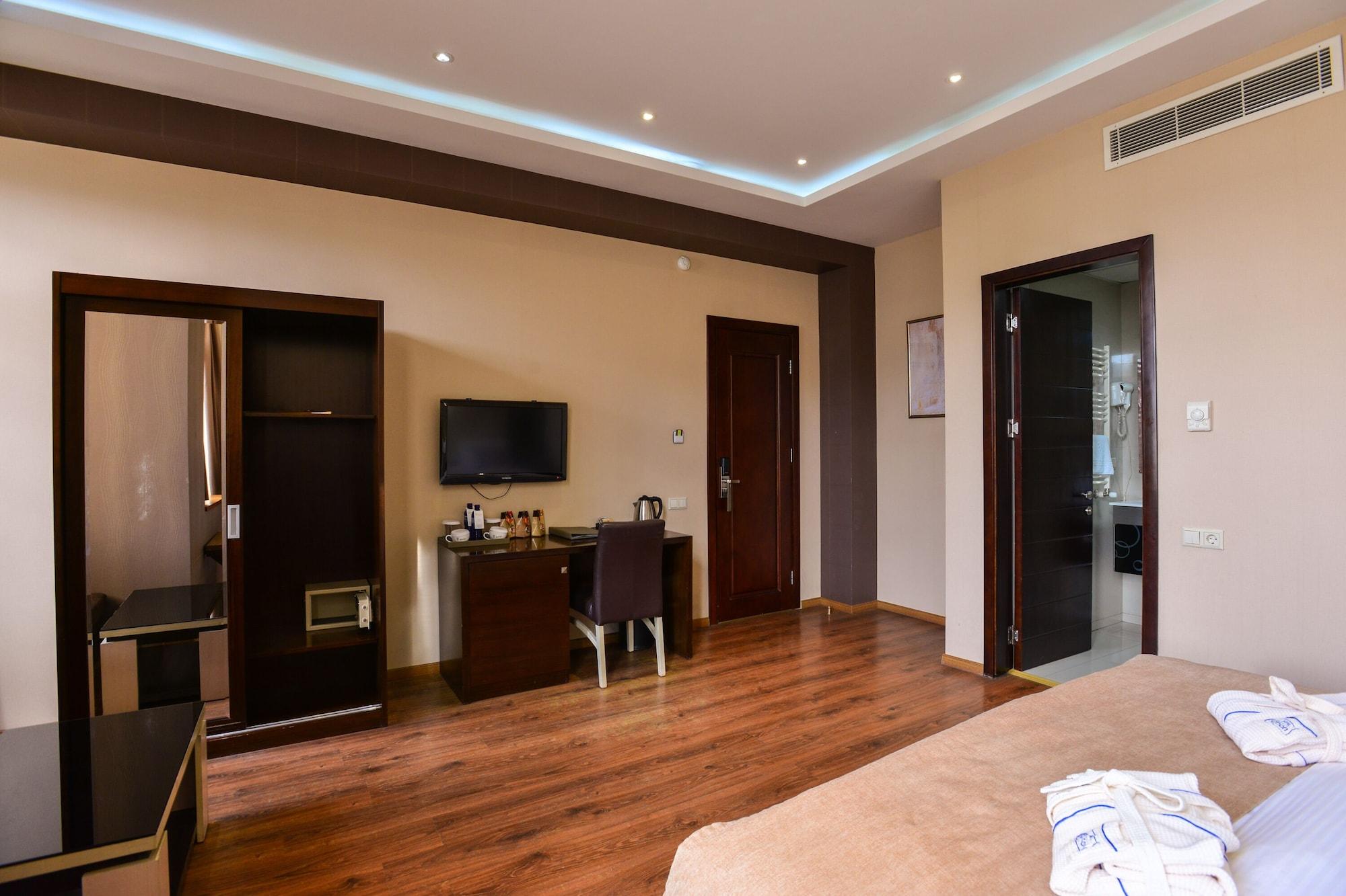 Hotel Orion Tbilisi ภายนอก รูปภาพ
