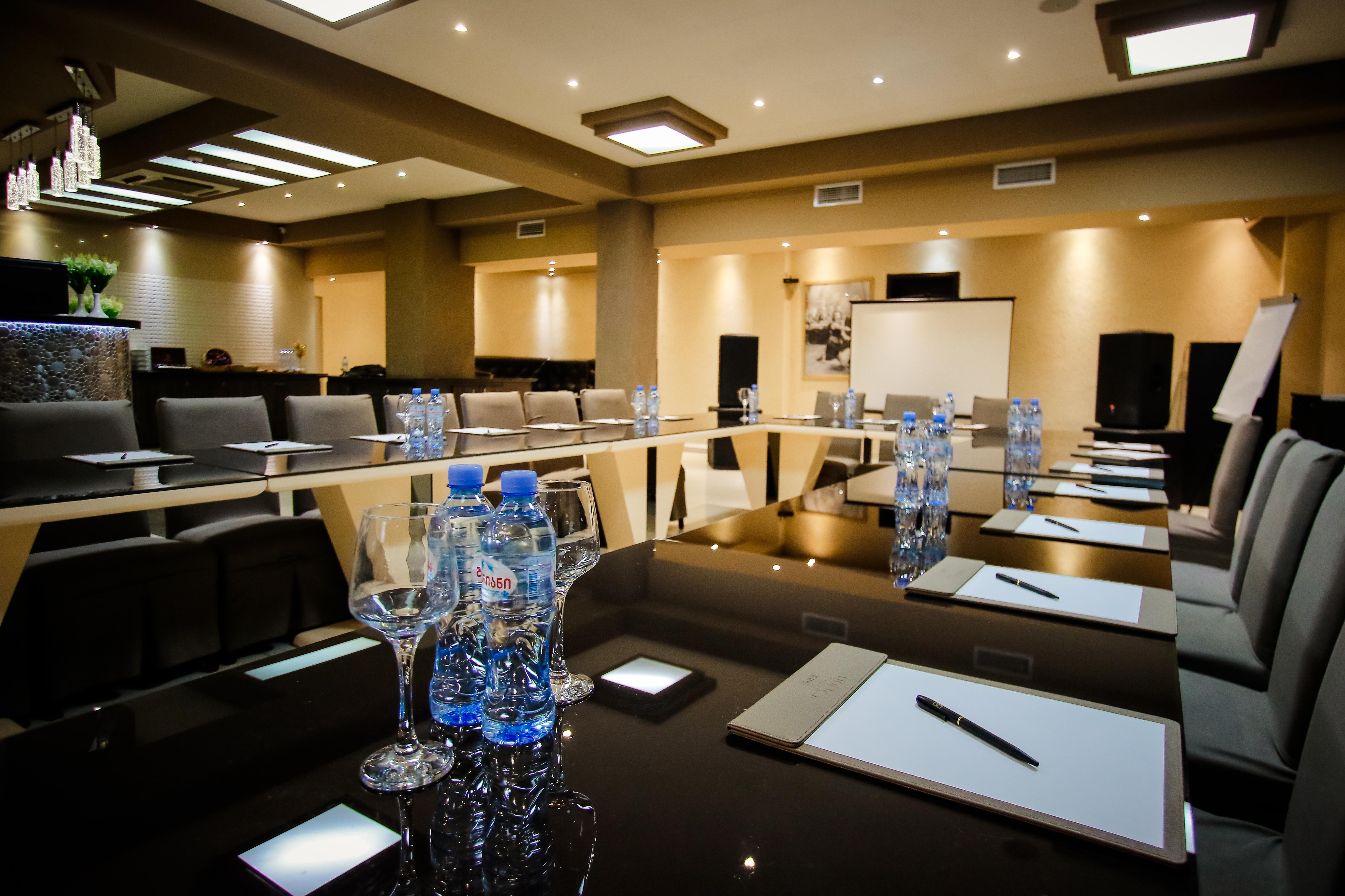 Hotel Orion Tbilisi ภายนอก รูปภาพ