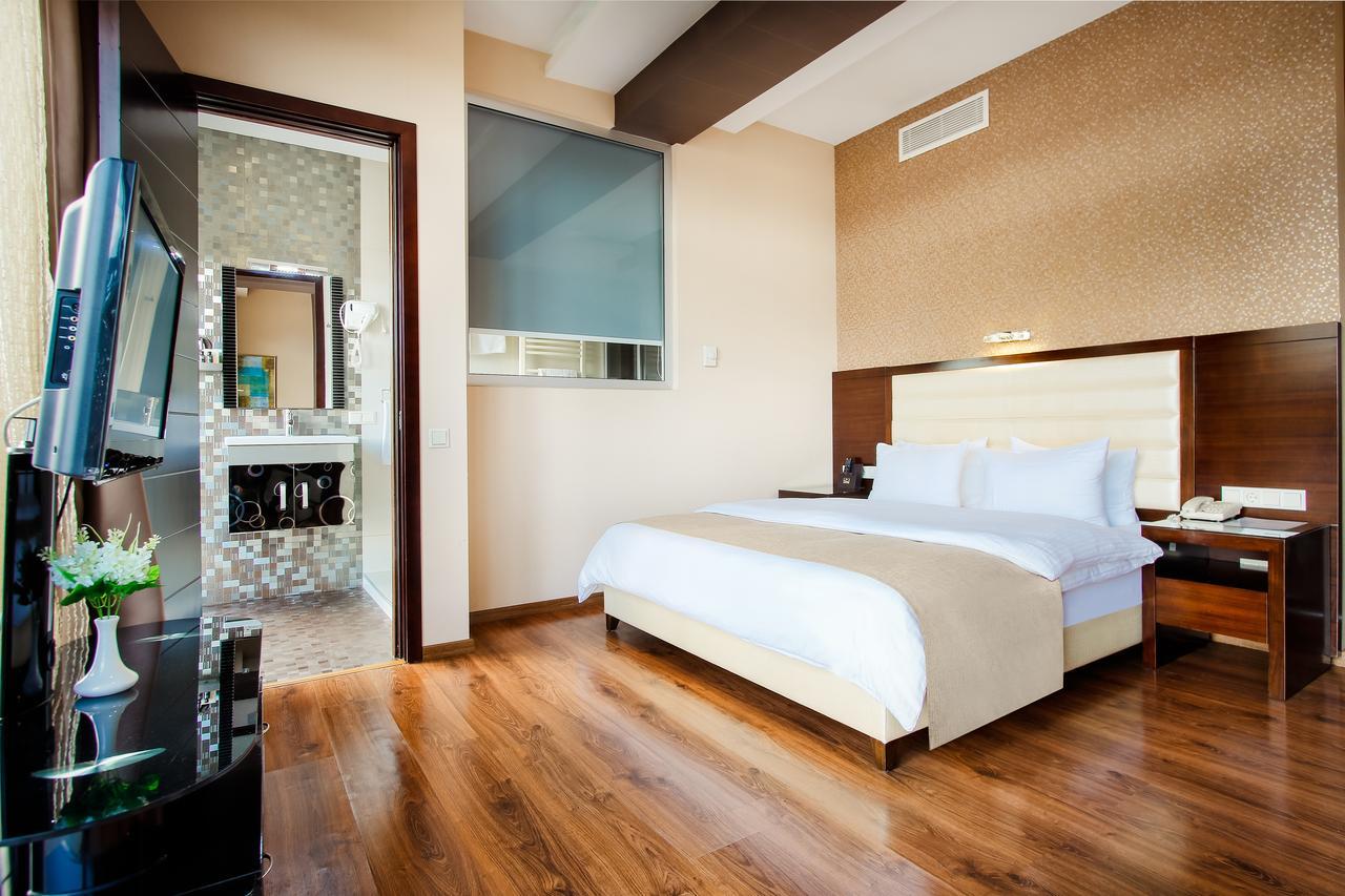 Hotel Orion Tbilisi ภายนอก รูปภาพ