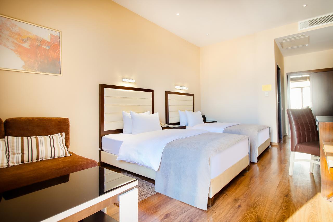 Hotel Orion Tbilisi ภายนอก รูปภาพ