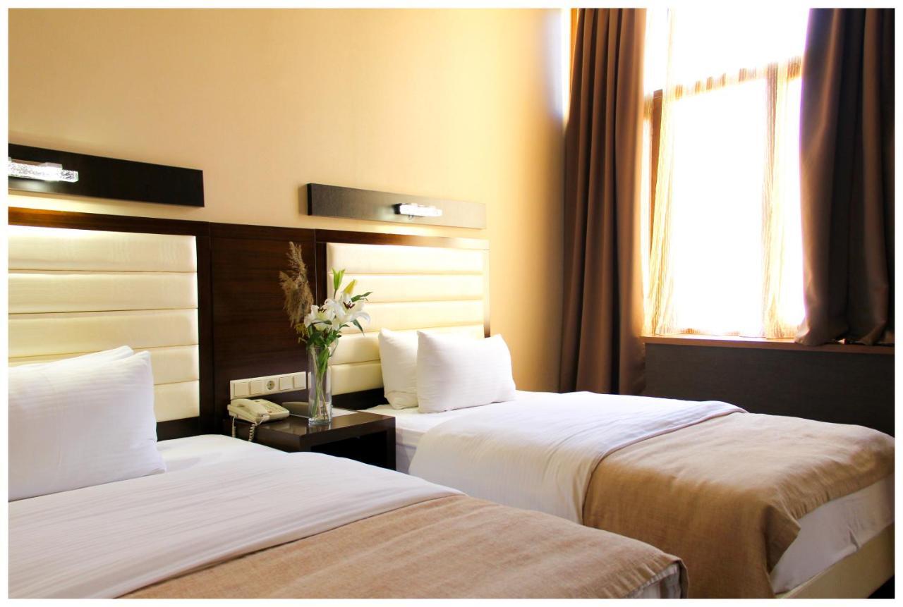 Hotel Orion Tbilisi ภายนอก รูปภาพ